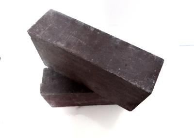 Κίνα Refractoriness Magnesia Spinel Bricks 50 - 100Mpa Compressive 1790-1850℃ 19-25% Porosity προς πώληση