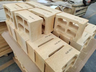 China High Purity 1690C Silica Fire Refractory Bricks For Coke Oven And Glass Melting Furnace for sale