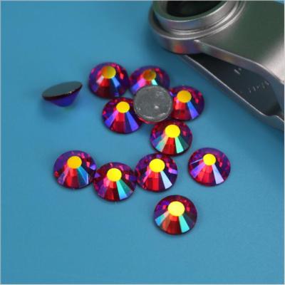 China AAAA Flatback Sparkle Rhinestone Flatbacks Wholesaler Light Siam color for lady fashion hotfix for sale