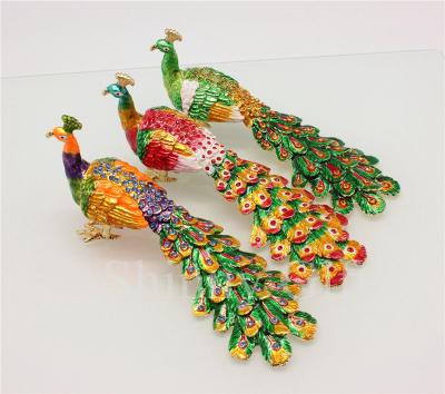 China The Shinny Tin Alloy The Peacock Trinket Box Desktop Peacock Metal Craft Decorative Gifts Wholesales for sale