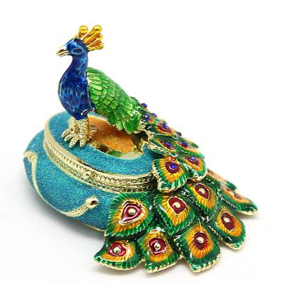 China Wedding Favor SHINNYGIFTS Wedding Favor Trinket Box Metal Enameled Jewelry Wedding Collectables Ring Holder Organizer Peacock for sale