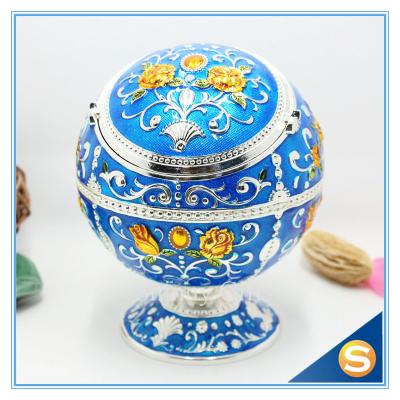 China Home Decorative Wedding Garbage Trash Bin With Fancy Ashtray Ball Shape for sale