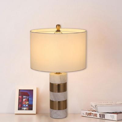 China Modern simple modern art decoration table lamp living room bedroom iron material art table lamp American model room for sale