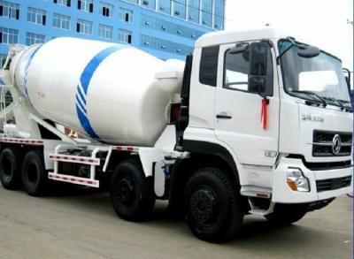 Chine SINOTRUK concret à refroidissement par eau du camion du mélangeur 9m3 de l'EURO III 6 * 4 à vendre