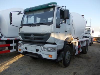 Chine Entraînement diesel de la main gauche 6x4 de mélangeur mobile concret de commande de direction à vendre