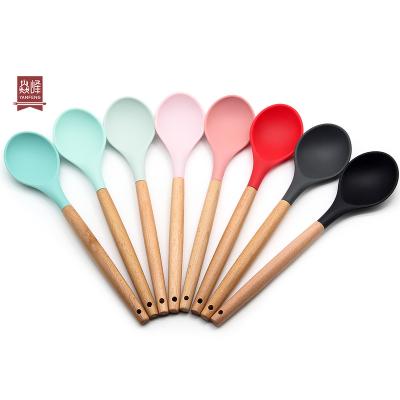 China OEM Color Food Grade Sustainable Kitchen Silicone Durable Single Serving Spoon With Beech Handle Te koop