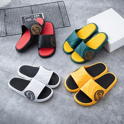 China Fashion trend QY SHOES factory men slides slippers, outdoor men's slippers sandals, custom slippers slides with men's shoes for sale