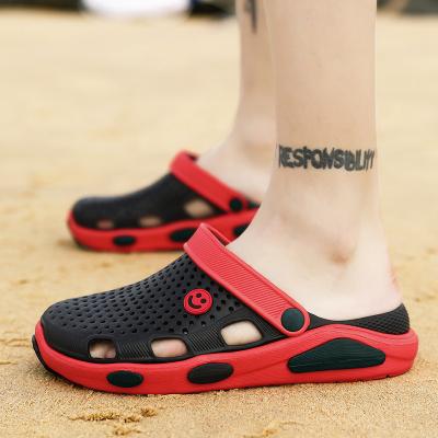 China Massage Summer Men's Casual Sandals Fit Water Breathable Slippers Male Beach Hole Mules Clogs Quick Dry Shoes for sale