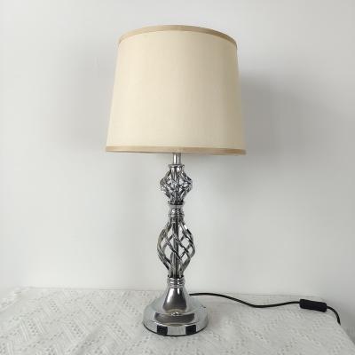 China Factory direct sale metal artistic table light modern creative home hotel bed side table lamp for sale