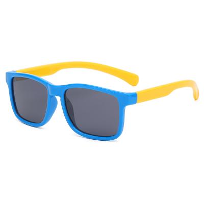 China Fashion Sunglasses KADIMA Eyewear 15040-2 Cute Children's Color Contrast Anti-ultraviolet Sunglasses for sale