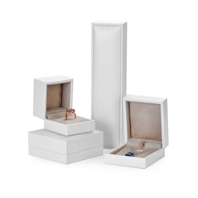 China Handmade Custom Design Luxury White PU Leather Jewelry Packaging Gift Box Set for sale