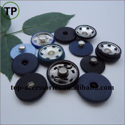 China Dry Cleaning Two Part Cloth Covered Snap Button Combo For Lady Overcoat for sale