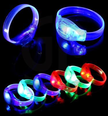 China It Flashes By A Popular Remote Controller LED Light Up Voice Control Bracelet Led Wristband Sound Activated Wristband for sale