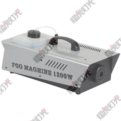 China Led Stage Equipment Smoke Machine 900W 1200W 1500w Wedding Party Fog Machine 1200W for sale