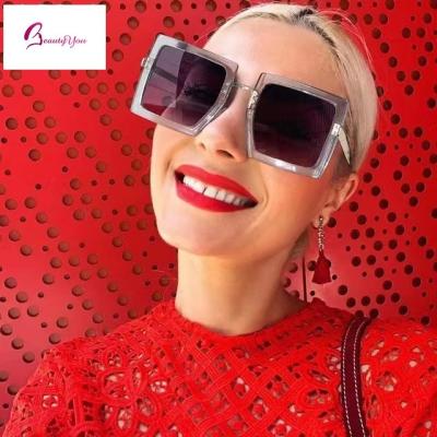 China Fashion Sunglasses Fit Vintage Sunglasses Women Retro Sun Glasses Fashion Sexy Brand Designer Eyeglasses Eyewear Female Oculos for sale