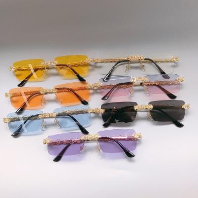 China Wholesale Brand Sunglasses 2021 Luxury Rhinestone Sunglasses For Women Crystal Wholesale Brand Sunglasses for sale