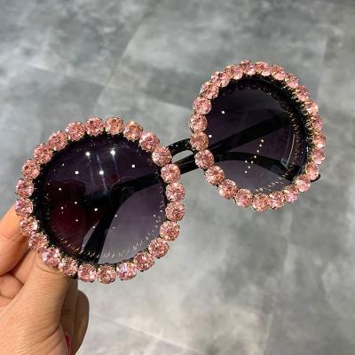 China Custom Made Rhinestone Diamond Sunglasses Women Glass Logo Fashion Round Luxury Shades Bling Sun Sun Glasses 2021 New Fashion for sale