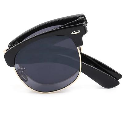 China 10 Years Premium Polarized Women Men Sunglasses Folding UV400 OEM Experience for sale