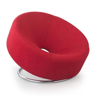 China Foshan Hotel Manufacturer Hotel Manufacturer Velvet Fabric Red Metal Base Leisure Round Lazy Single Lounge Beach Floor Sofa Recliner (Other) Lazy Relaxing Chair for sale