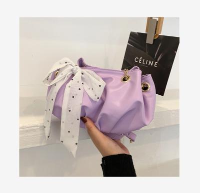 China Fashion western style pleated cloud bag handbag large capacity messenger bag for armpit bag one-shoulder 2022 women summer new for sale