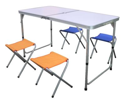 China Outdoor Adjustable Folding Picnic Table Easy-Carry Camping Table With 4 Chairs en venta