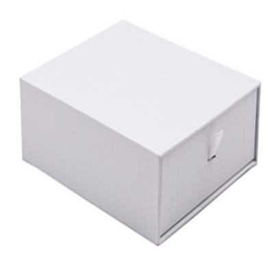 China 2020 New Arrival Rigid Cardboard Drawer Clothing Box Packaging Handmade for sale