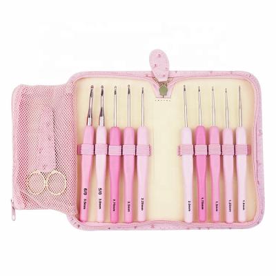 China 12pcs Crochet Hook Knitting Needle and Sweater Needle Set Pink Convenient Crochet Tool for sale