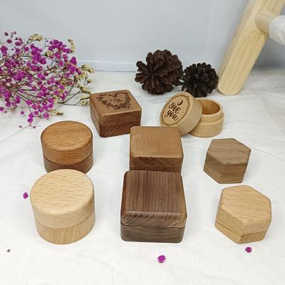 China Handmade Custom Round Shape Wooden Ring Box Wedding Ring Box Wooden Jewelry Box For Gifting Proposing Anniversary for sale