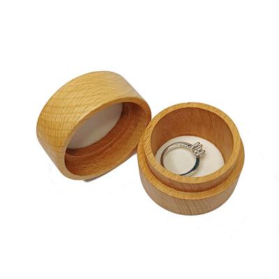 China New Handmade Personalized Round Shape Wood Packaging Box Jewelry Wooden Wedding Ring Box For Gift for sale