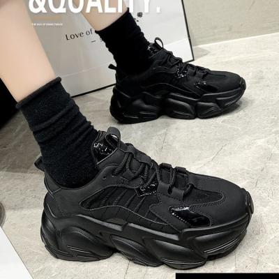 China Fashion Trend Women Sneakers Shoes Lady Single Thick White Leisure Shoes Spring Sports Lace Up 2022 Comfortable Women Chunky Running Sneakers for sale