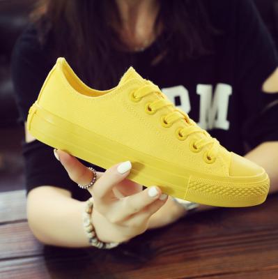 China Fashion/cheap lady/light 2021 new vulcanized upper shoes 3 color canvas girl casual shoes fashion high quality women sneakers for sale