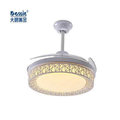 China 42 Inch Chandelier Ceiling Light Modern 3-Blade Retractable Fan Remote Control for sale