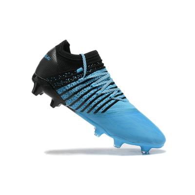 China Z Durable Future Men's Soccer Youth Student Foot Training Boots Sports Soccer Shoes Soccer Football Boots for sale