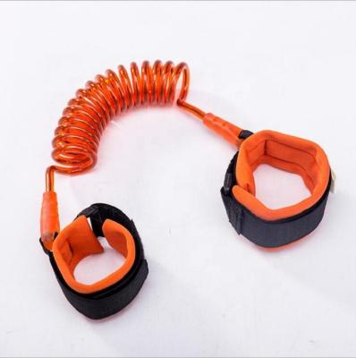 China 360 Turnable Anti Rise Elastic Outdoor Wire Rope Lost Child Wrist Leash For Kids Children Walking Rope for sale