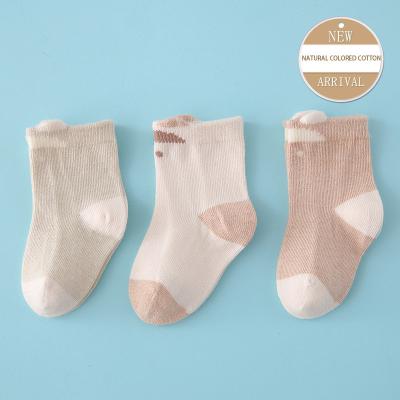 China Hot Sales QUICK DRY Cartoon Non Slip Cute Newborn Baby Gift Socks Coral Fleece Floor Baby Socks for sale