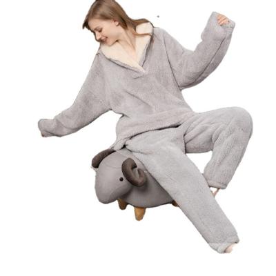 China Best quality women QUICK DRY pajamas living winter pajamas set thicken thermal pajamas for sale