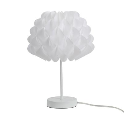 China Modern Hotel Decor DIY Assembly Home Handmade White Flower Lamp Shade Bedside Table Lamp For Sale for sale