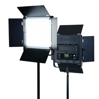 China PORTABLE LED Panel Light with Barn Door for Video Photographic Lighting for sale