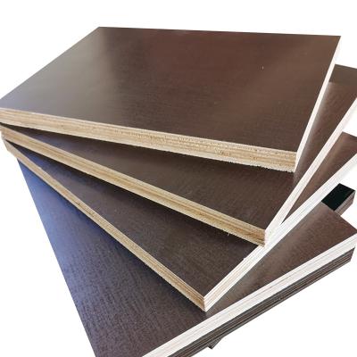 China Building Materials Smooth Exterior Plywood Waterproof 18mm Phenolic Film Faced Plywood Brown for sale