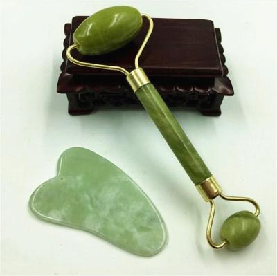 China 2020 Wholesale Product Rollers New Portable/Fresh/Comfortable/Double Roller Rose Gold Quartz Facial Jade Double Roller For Cosmetic for sale