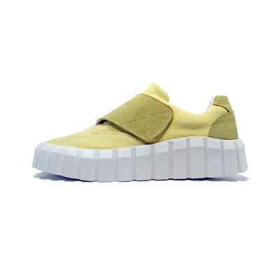 China Cushioning 2022 new women's leisure walking shoes, light, non-slip, wear-resistant, breathable, total overall shoes for sale