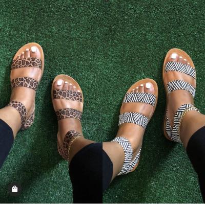 China 2020 hot sales CUSHIONING CUSHIONING printed shoes slides sandals for women summer flat slippers for women home slippers for women for sale