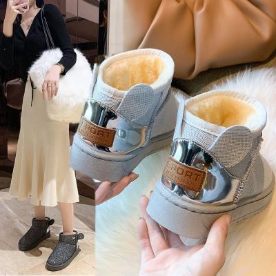 China New Usb Flat Bottom Hot Women's Boots Women New Long And Comfortable Boots With Heels Luxury Boots For Women for sale