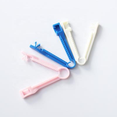 China Eco - Friendly Medical Sterile Products Umbilical Cord Clamp For Newborn Non Toxic for sale