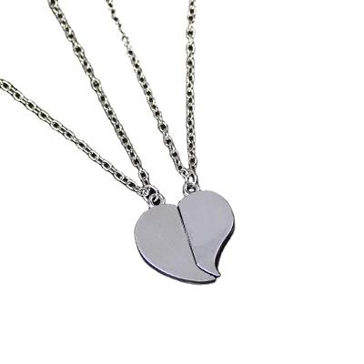 China Europe and America Hot Selling Wholesale Minimalist Charm Long Heart Necklace Jewelry For Women for sale