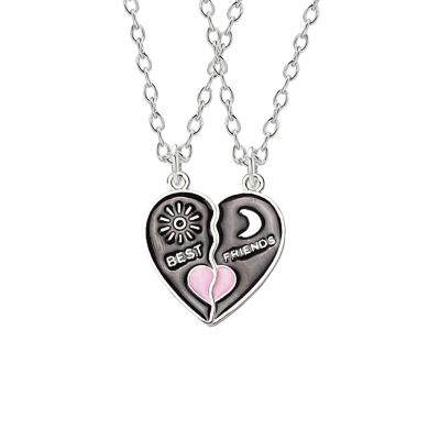 China Europe and America Low Moq Diy Available Latest Style Wholesale Heart Pendant Necklace Jewelry Minimalist for sale