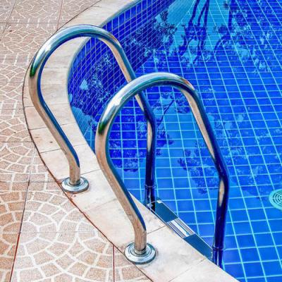 China Anti-skid Pedal Pedal With Mats High Quality Stainless Steel Swimming Pool 3 Step Swimming Pool Stairs for sale