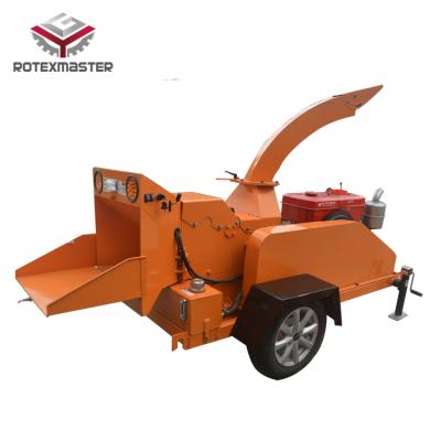 China Factory Mobile Wood Shredder Tractor Diesel Engine Tractor Wood Chipper Equipment for sale