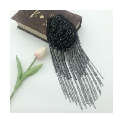 China Cheap Decoration Price Sale Clothes All-match Hand Studded Black Crystal And Chain Tassel Epaulet for sale