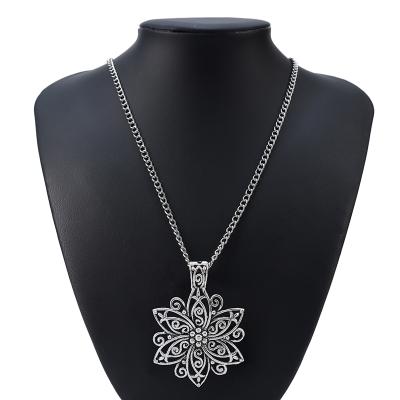 China TRENDY Antique Silver Filigree Flower Large Pendant on Long Lagenlook 34